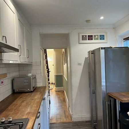 4 Bedroom House, Close To The O2 And Greenwich 런던 외부 사진