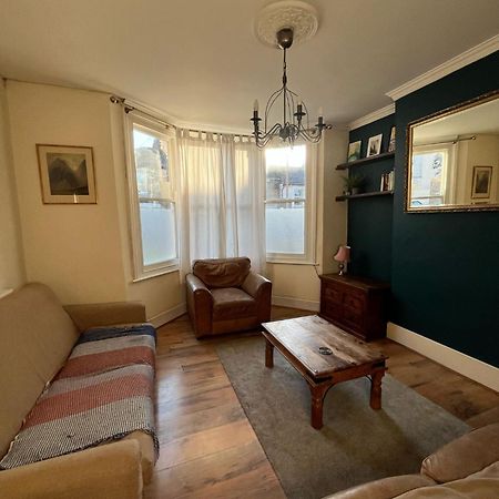 4 Bedroom House, Close To The O2 And Greenwich 런던 외부 사진